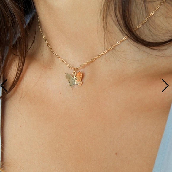 LAST ONE 💖Butterfly Necklaces choker - Picture 3 of 15